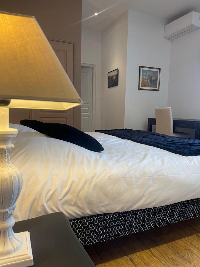 Saint-Barthelemy-d'Agenais Domaine Des Peyries - Chambres Et Table D'Hotes מראה חיצוני תמונה